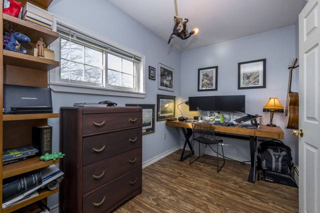 Bedroom 3: Room for a desk, dresser and bookshelves
